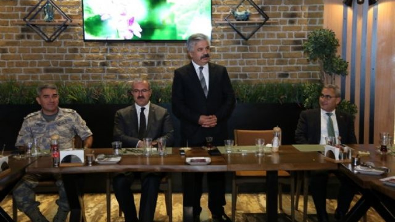 Kütahya'da Vali Ömer Toraman: "Hasan Çevik, Kütahya’daki görevini layıkıyla ifa etmiştir"