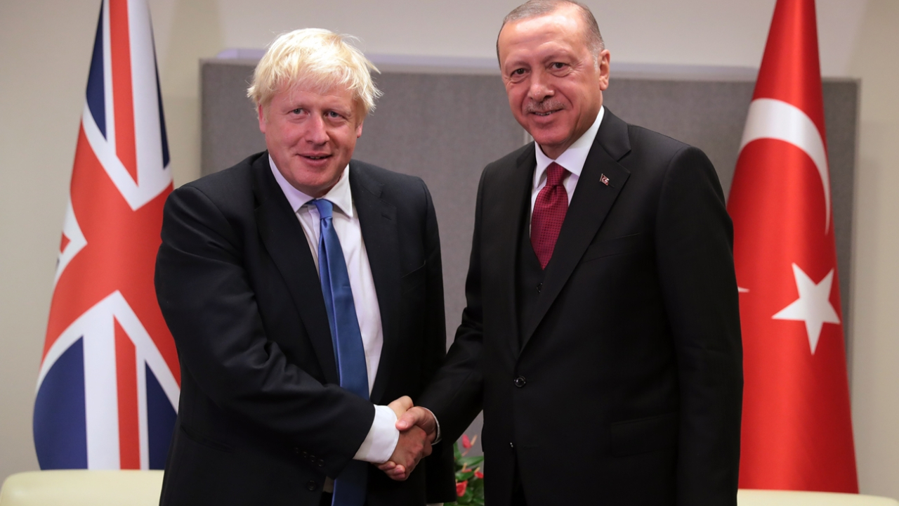 Erdoğan, Boris Johnson'la görüştü...