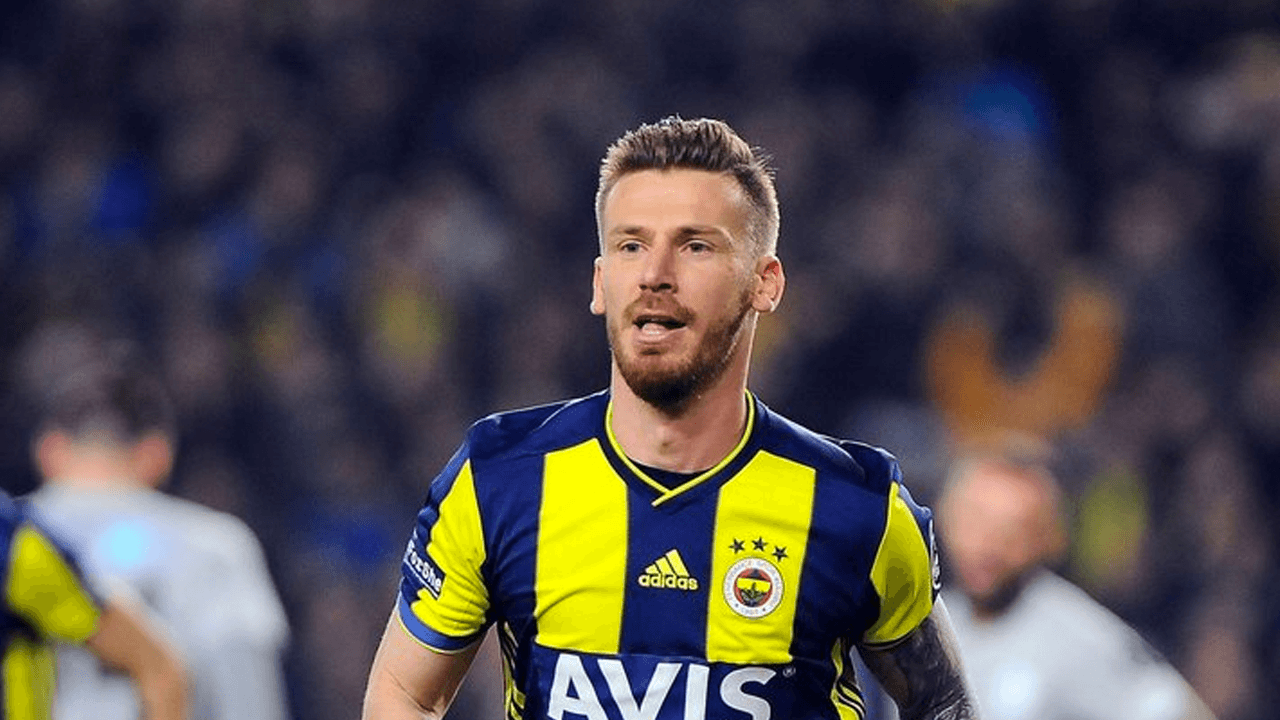 Serdar Aziz derbide 11'de...