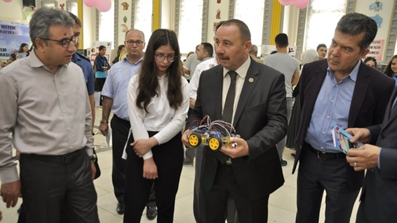Bilecik'te Başkan İsmet Sever TÜBİTAK Bilim Fuarı’na katıldı