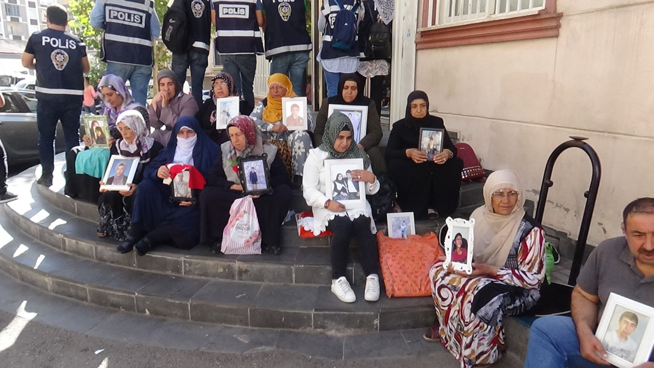 Annelerden İmamoğlu'na büyük tepki