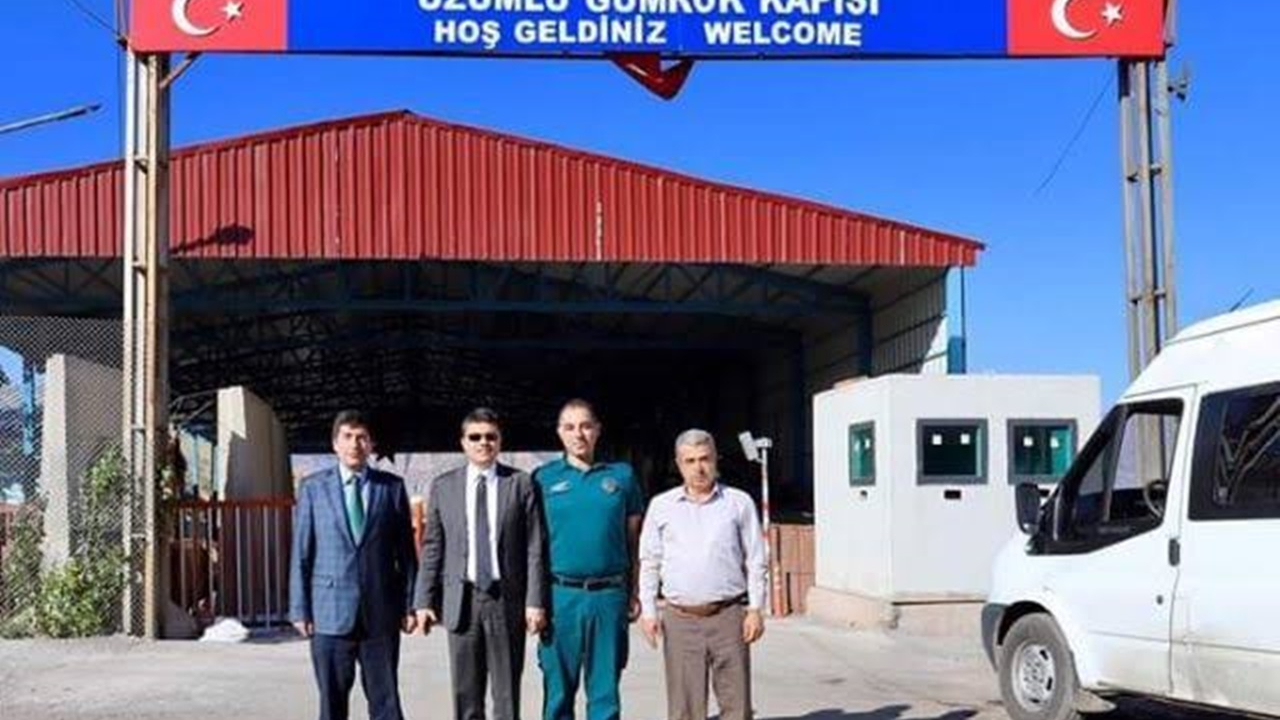 Hakkari'de Kaymakam Murat Öztürk’ten Üzümlü Sınır Kapısı’na ziyaret