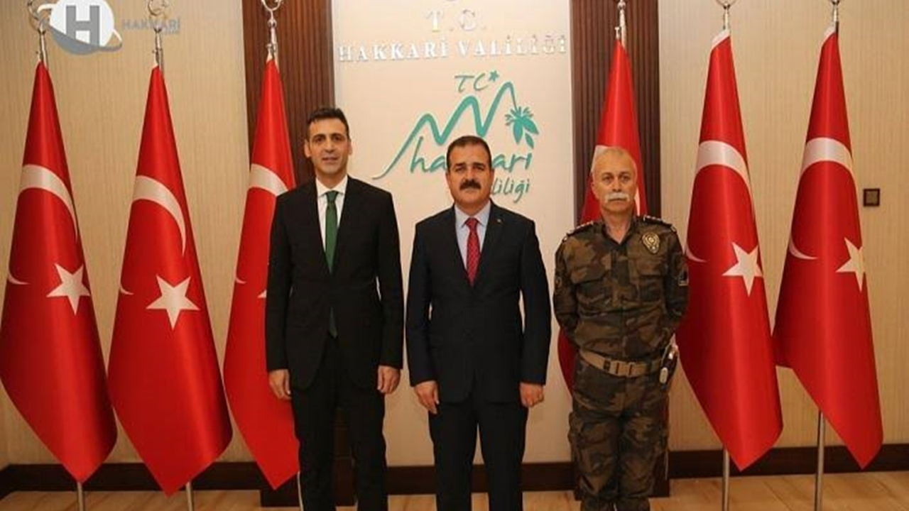 Hakkari'de Emniyet Müdürü Atanur Aydın’dan Vali İdris Akbıyık’a ziyaret