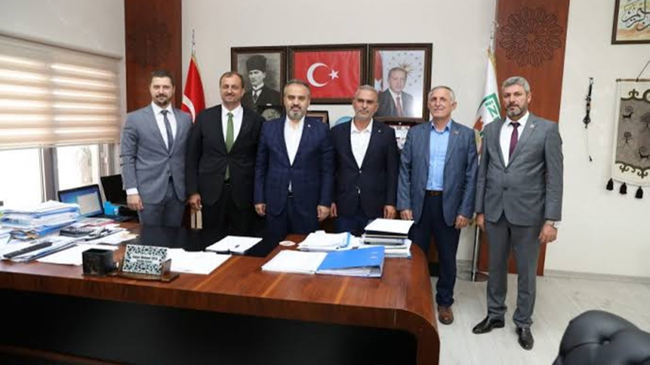 Bursa'da Başkan Alinur Aktaş, İznikli muhtarları dinledi