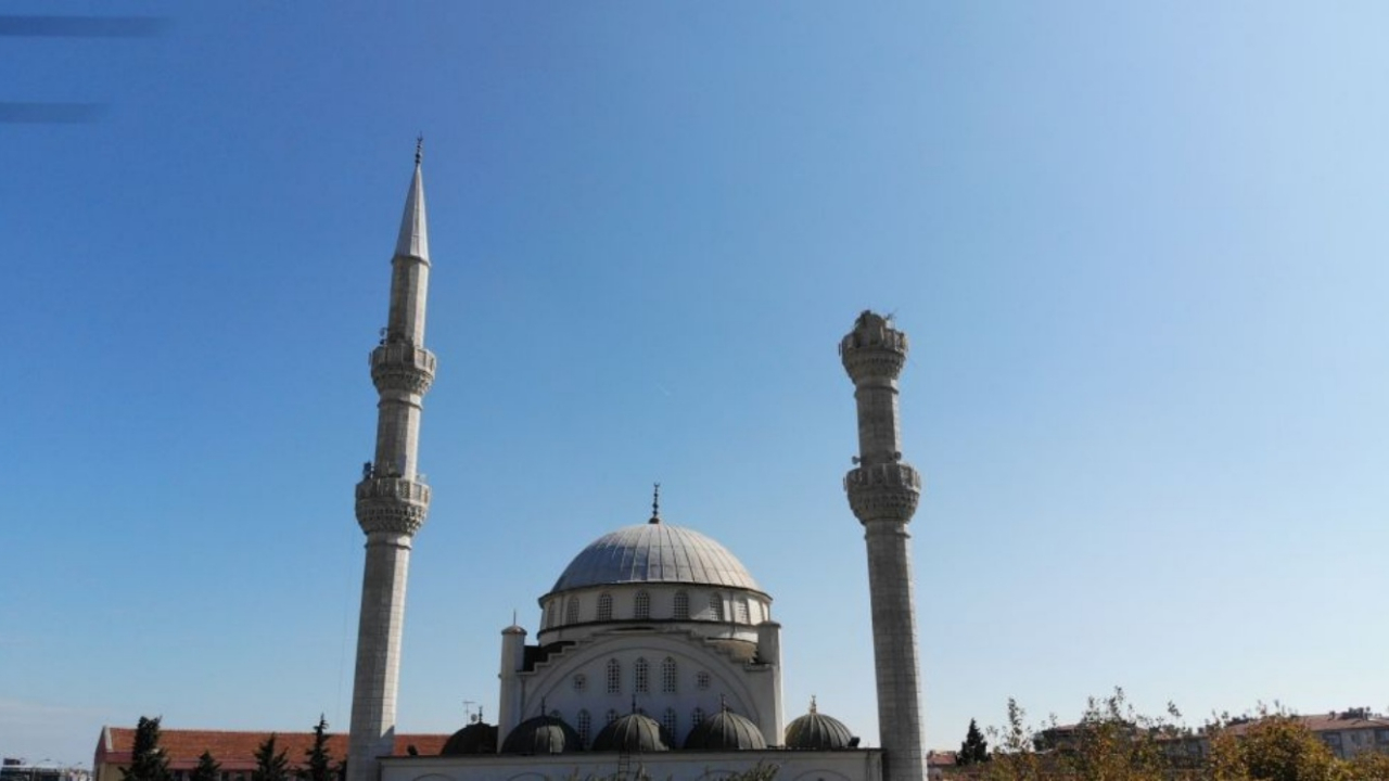 Hacı Ahmet Tükenmez camii mühürlendi!