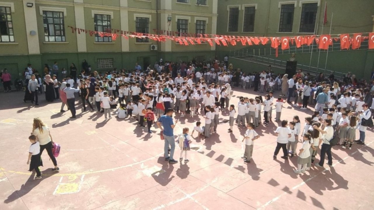 İstanbul'da yarın okullar açık olacak...