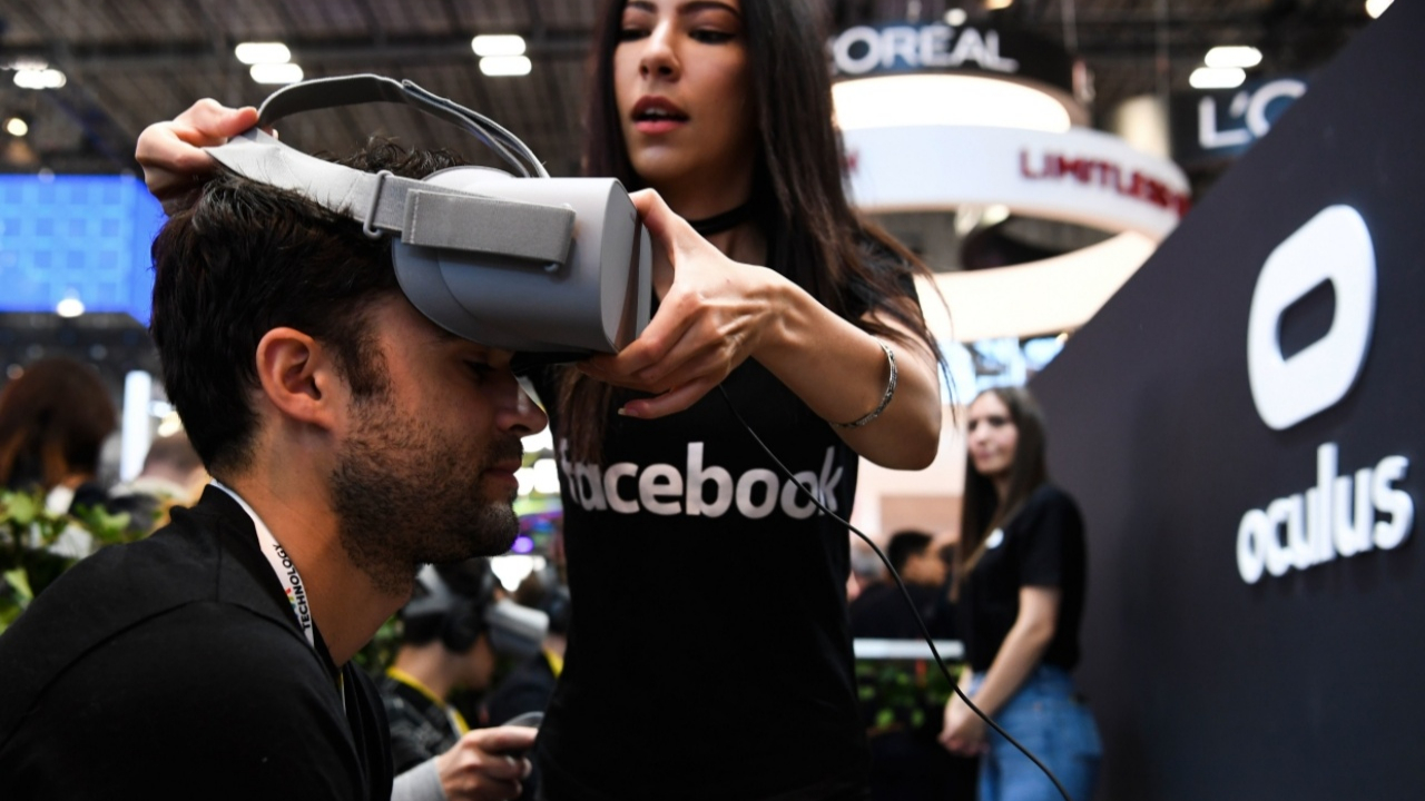 Facebook kendi dünyasını kuruyor!