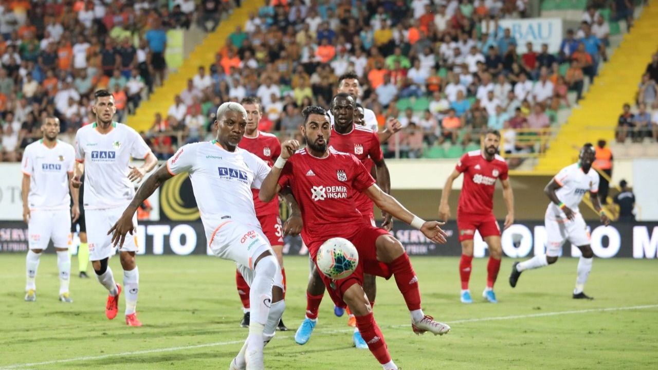 Alanyaspor ile Sivasspor 1-1 berabere kaldı!