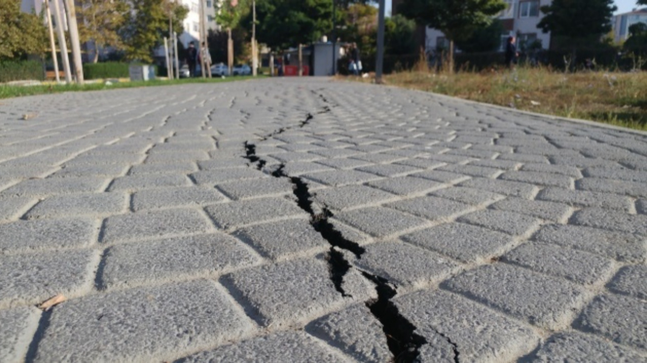 İstanbul'da deprem 7'den büyük olacak!
