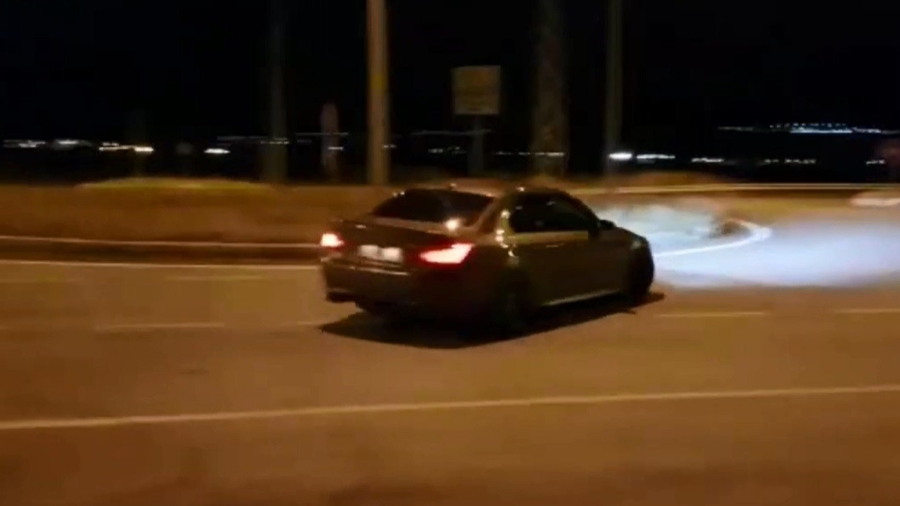 Polis, drift yapan sürücünün peşinde!