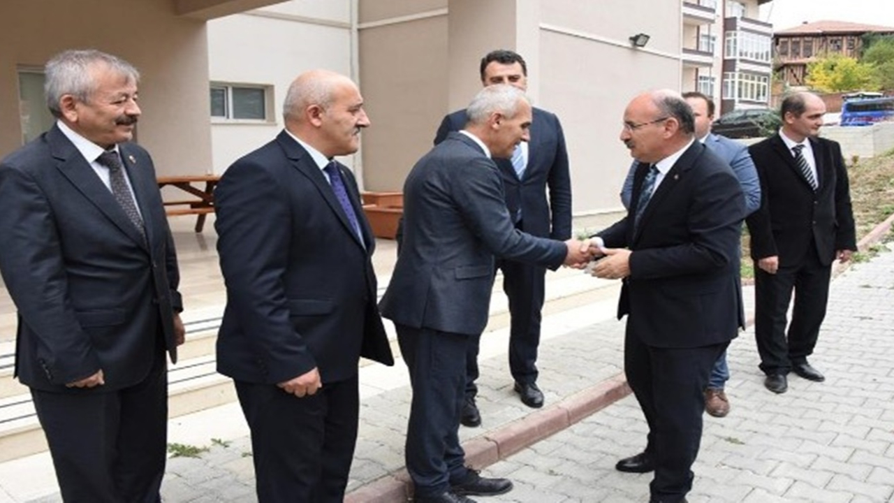 Kastamonu'da Engin Altıkulaç, “Devrekani’de içme suyu sorununu çözüyoruz”