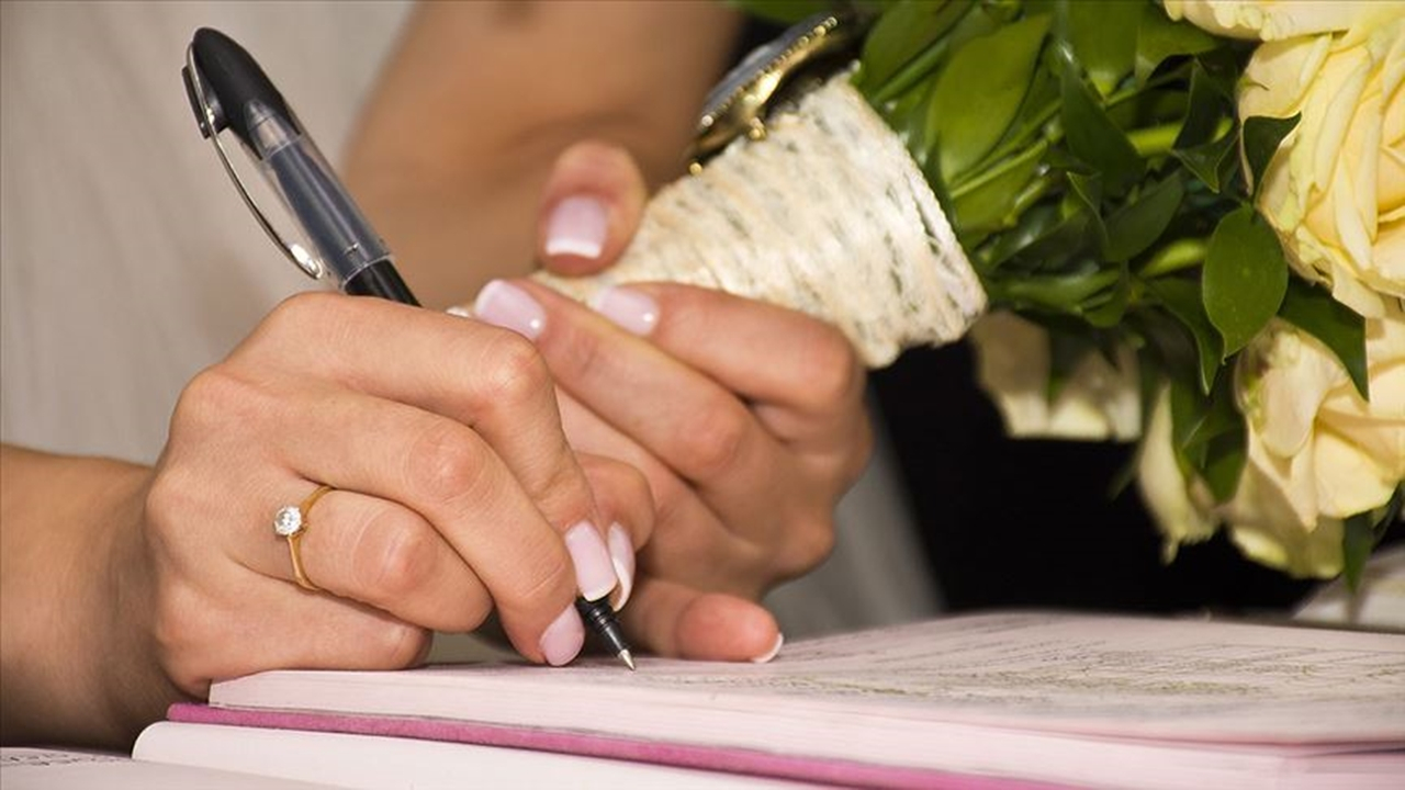 Nikah görüntüleri mahkemelik oldu...