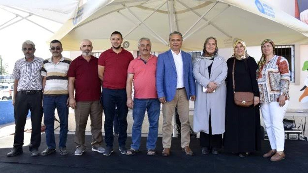 Ankara'da Başkan Ümit Uysal, Yenigöl’de aşure gününe katıldı