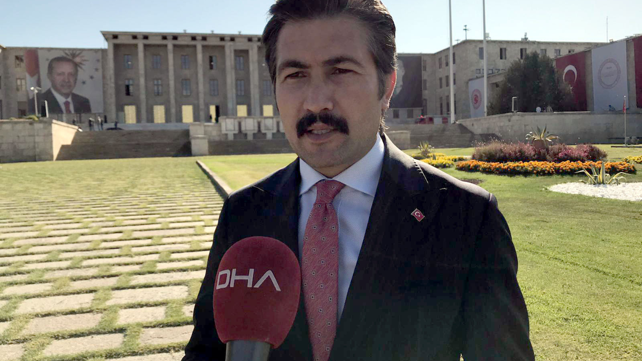 Ankara'da AK Partili Cahit Özkan, yeni yargı paketini anlattı