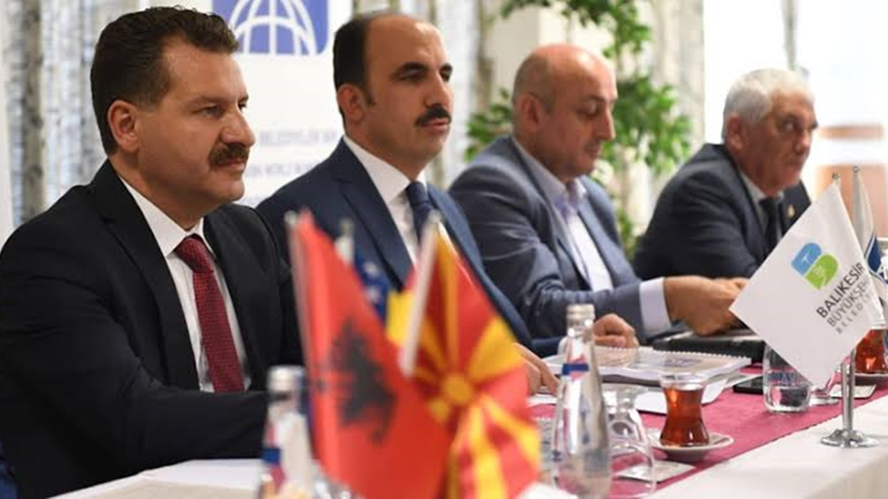 Balıkesir'de Başkan Yücel Yılmaz, 25 ülke temsilcisi ile buluştu