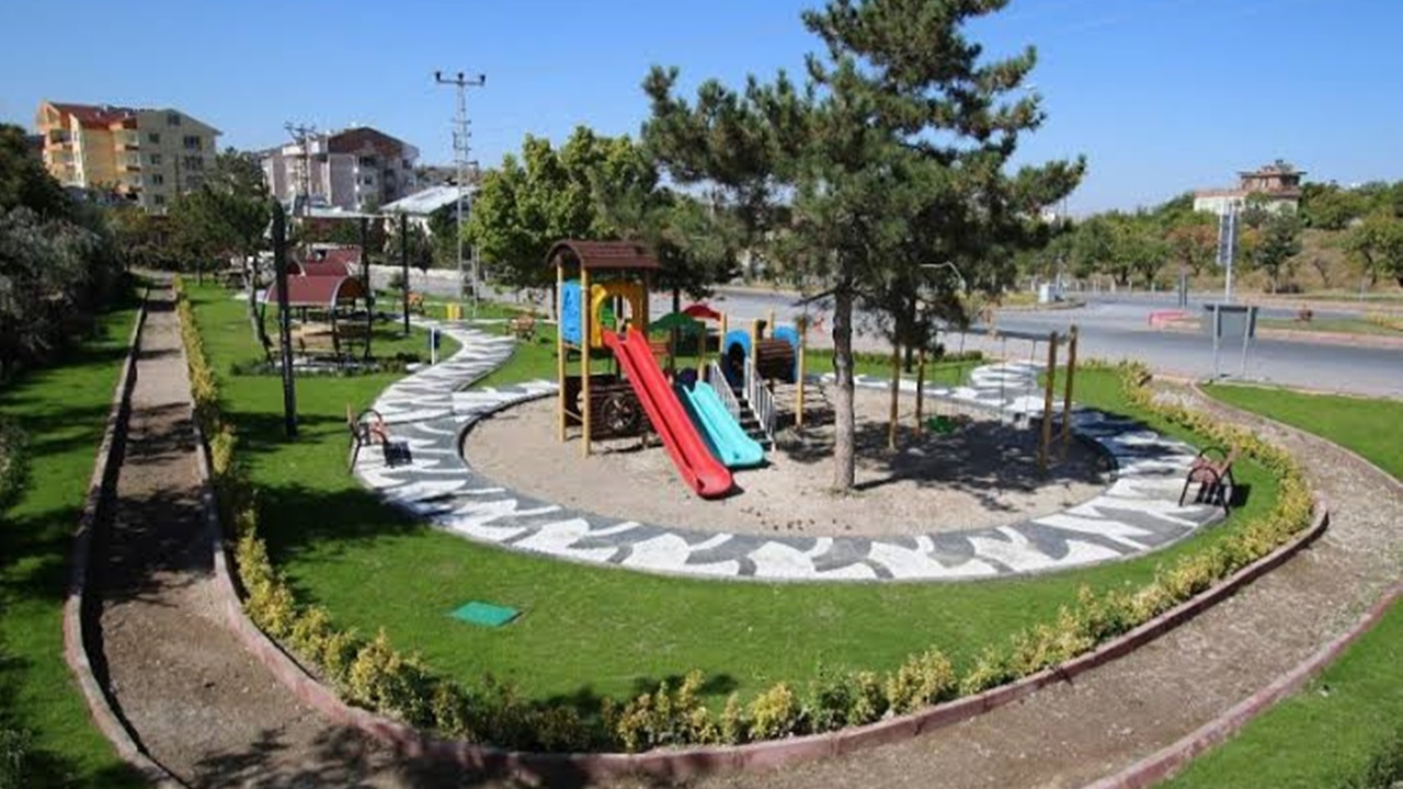 Kayseri'de Başkan Bilal Özdoğan:”Çocuk ve kadınlarımız için parklarımızı yeniliyoruz”