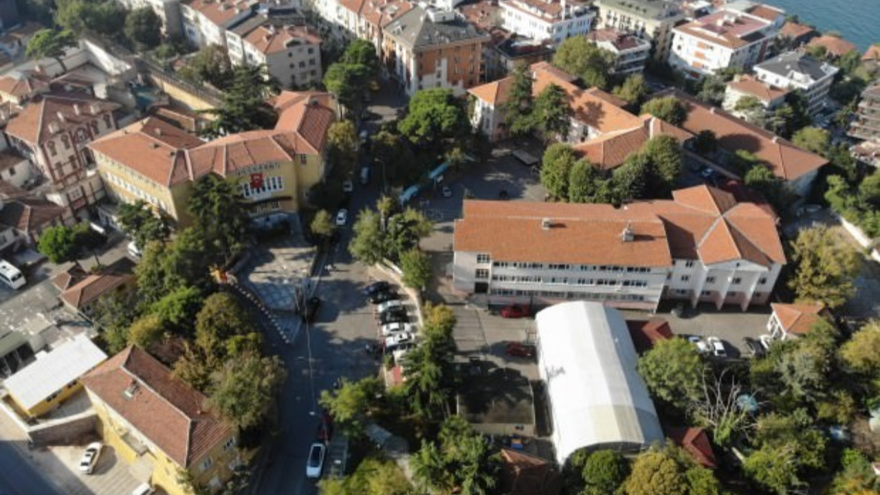 172 yıllık bina sağlam, 40 yıllık bina çürük!