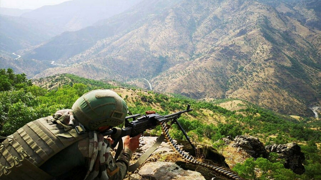 PKK'ya darbe! Bakanlık duyurdu