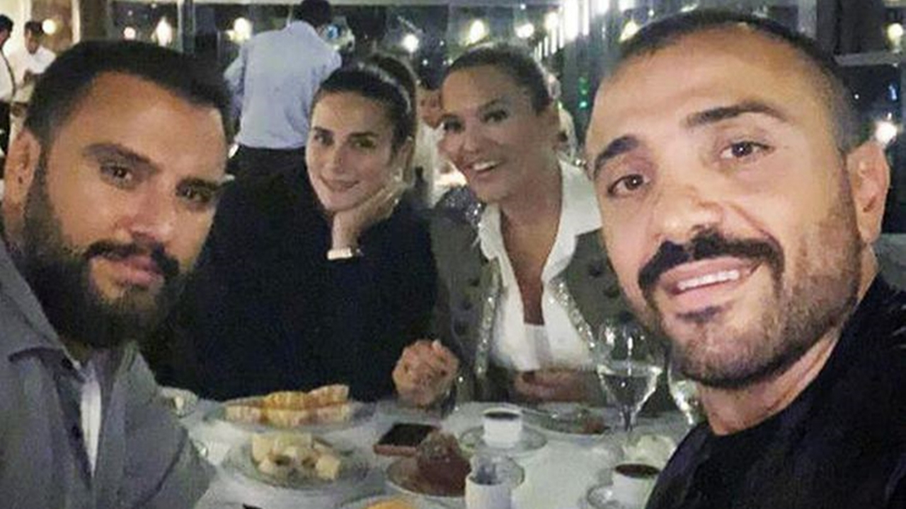 Demet Akalın'dan Alişan'a gönderme!