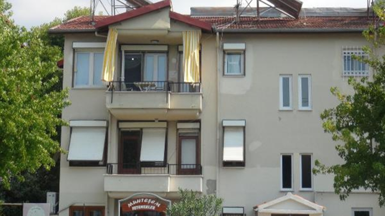 Fuhuş çetesini 600 kilometre uzaktan yönetti!