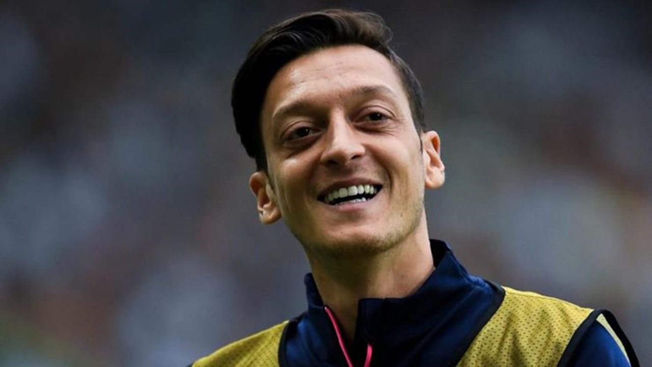 "Mesut Özil, ocakta Fenerbahçe'de"