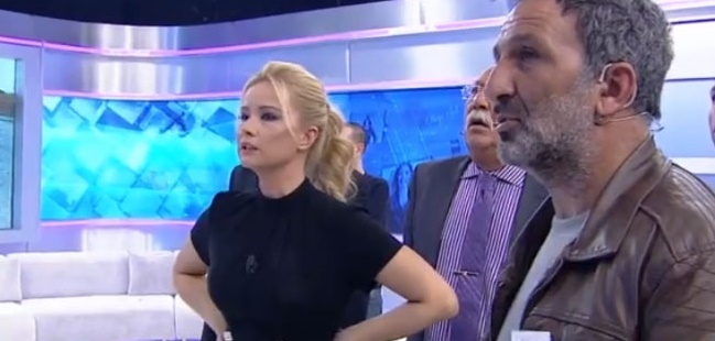 Hakime 'abla' dedi, küçükken tecavüze uğradığını iddia etti!