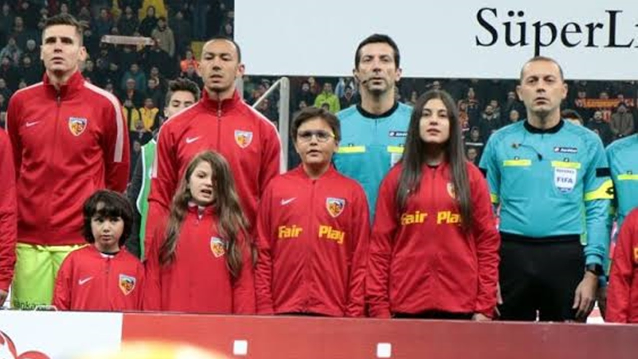 Kayserispor Cüneyt Çakır ile gülemiyor