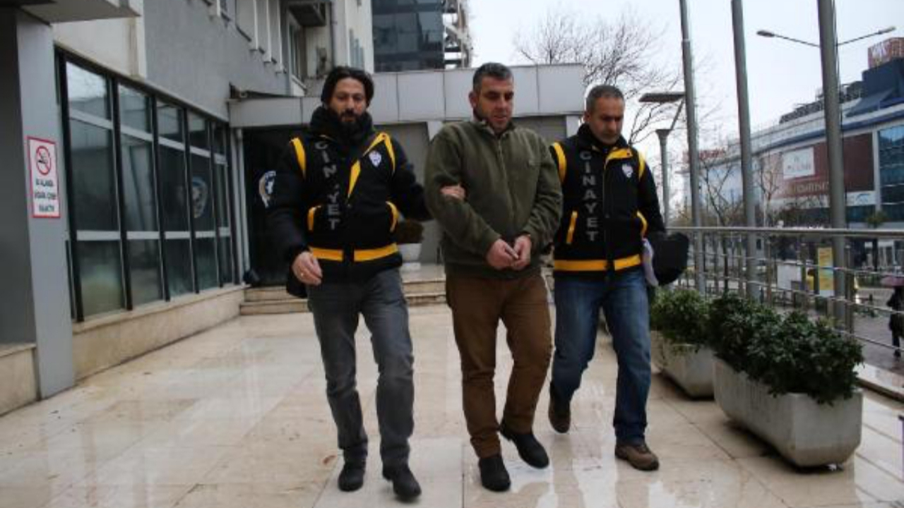 Kendisine eş bulmayan arkadaşını öldürüp, cesedini parçaladı!