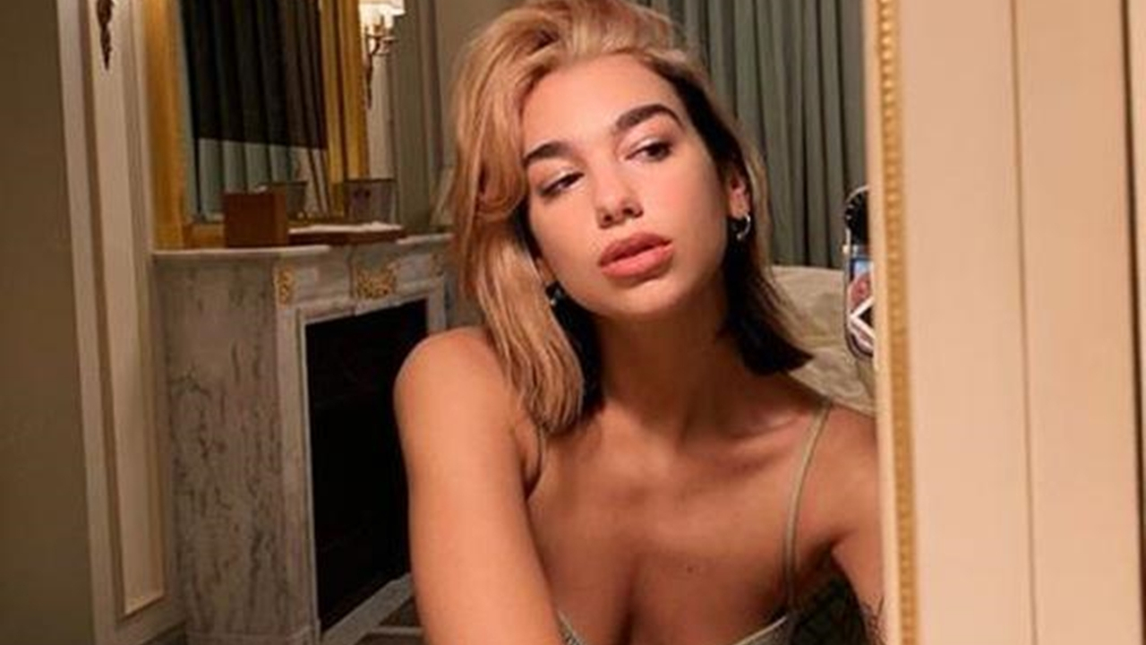 Dua Lipa imaj değişikliğine gitti!