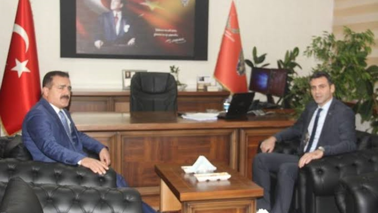Hakkari'de Vali İdris Akbıyık’tan Emniyet Müdürü Aydın’a ziyaret