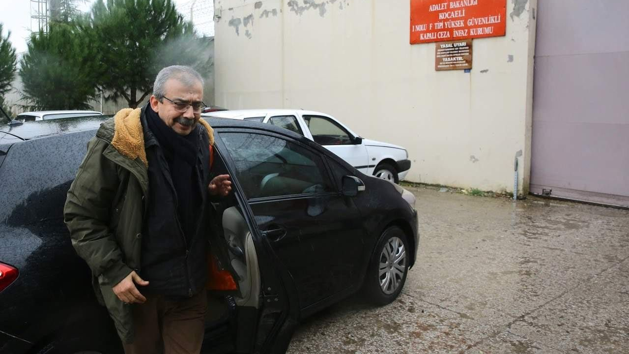 HDP'li Sırrı Süreyya Önder'in tahliyesi bekleniyor
