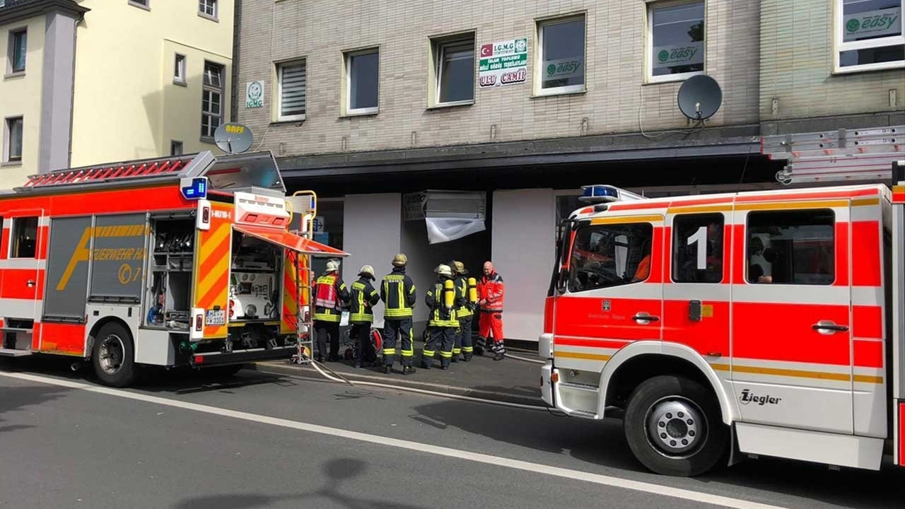 Hollanda'da cami kundaklayan kişiye 3 yıl hapis!