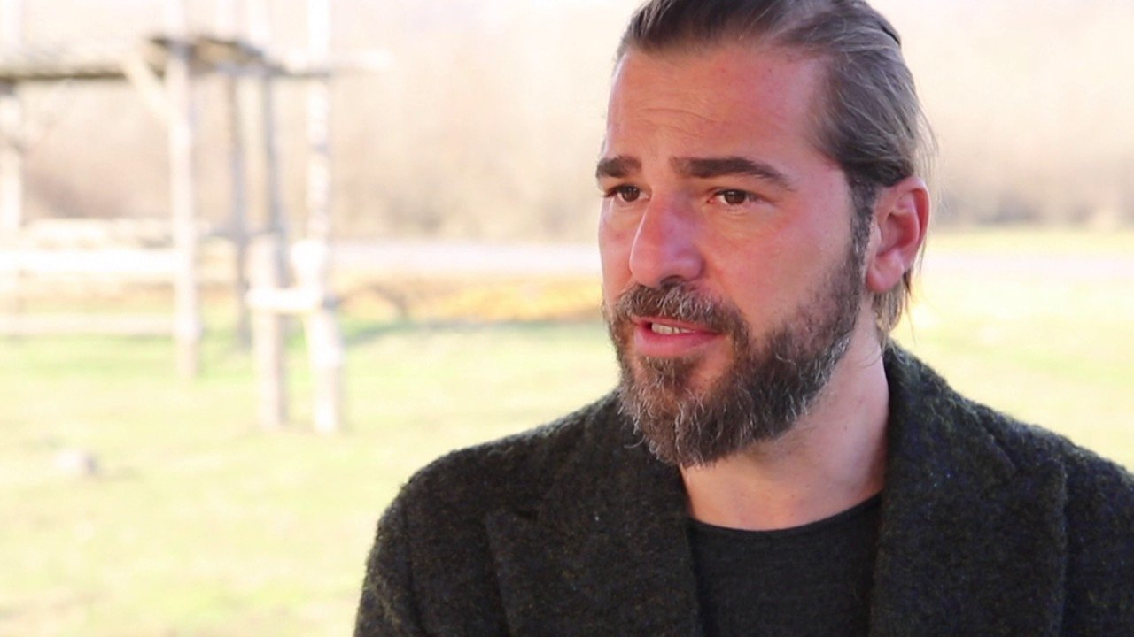 Engin Altan Düzyatan yeni imajıyla şaşırttı!