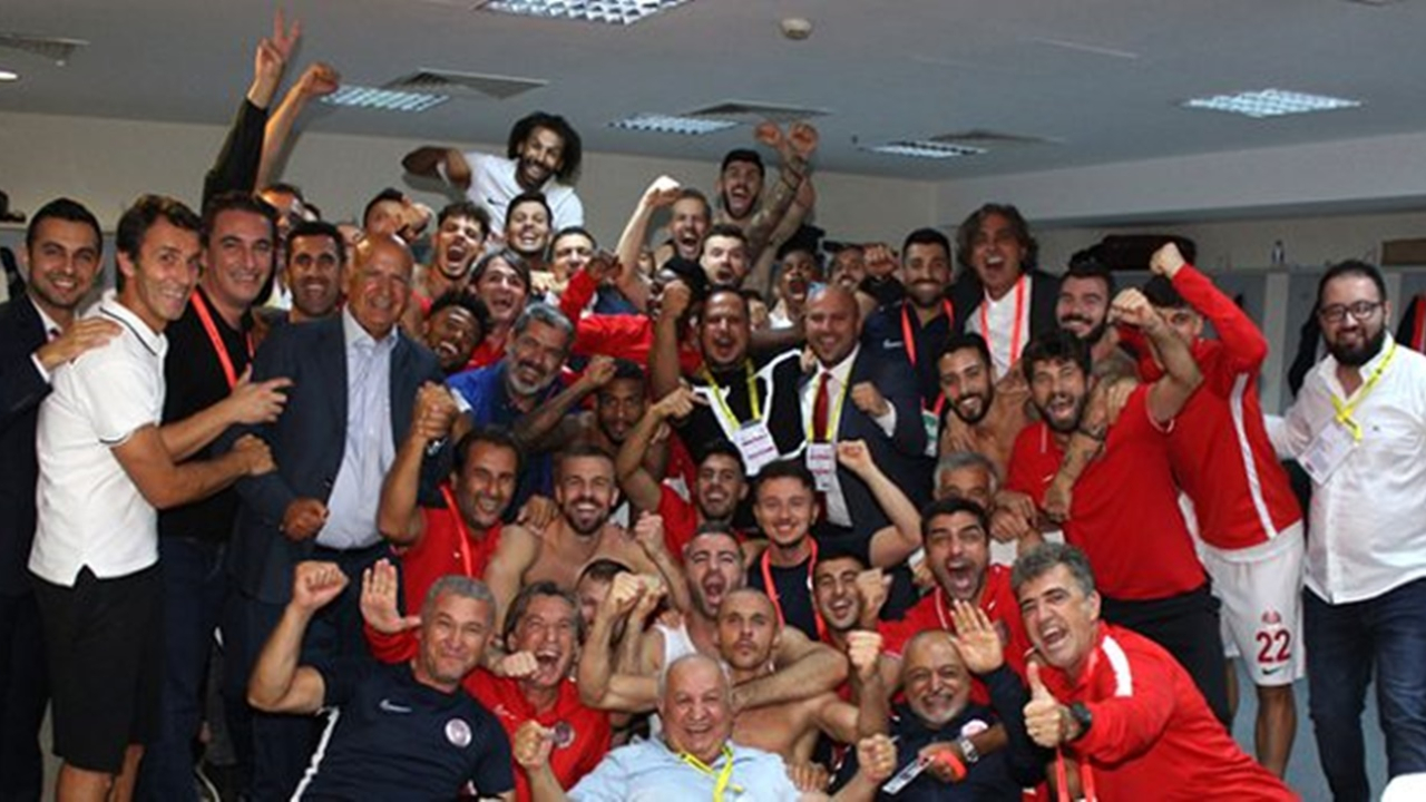 Antalyaspor'dan Fenerbahçe'ye gönderme!