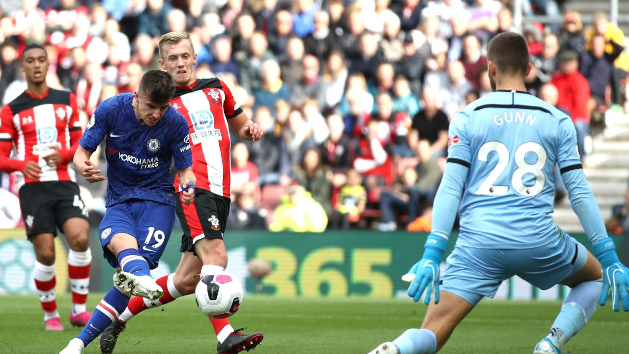Chelsea, Southampton'ı 4 golle geçti!