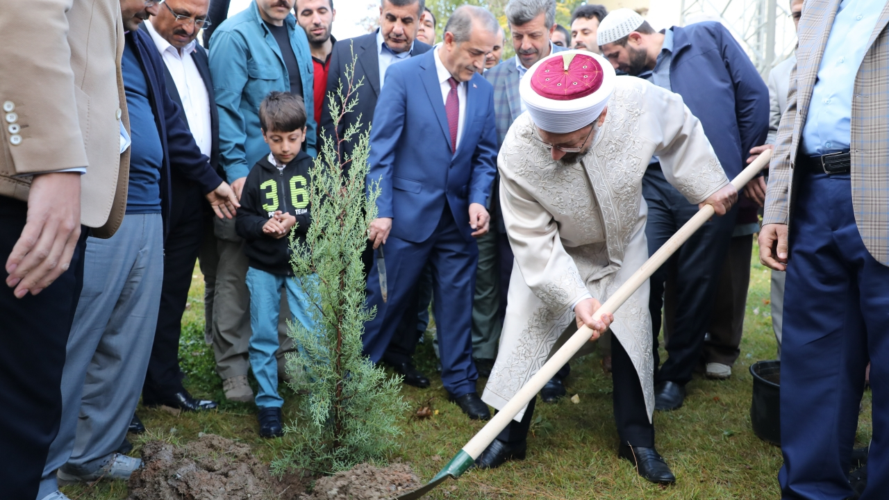 Diyanetten fidan dikme etkinliği!
