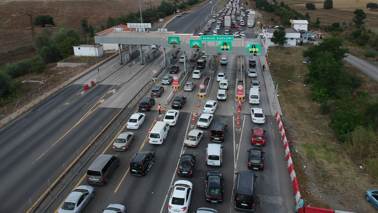 Otoyol ve köprü geçiş ücretlerine zam...