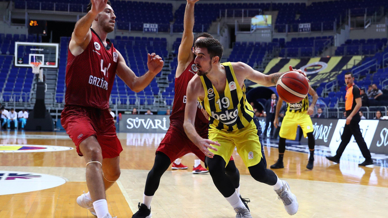 Fenerbahçe Beko, Gaziantep Basketbol'u 84-75 yendi!