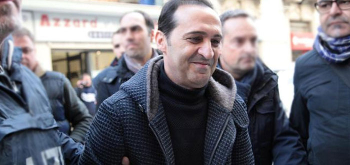 Böyle mafya babası görülmedi! Polisler bile şok oldu