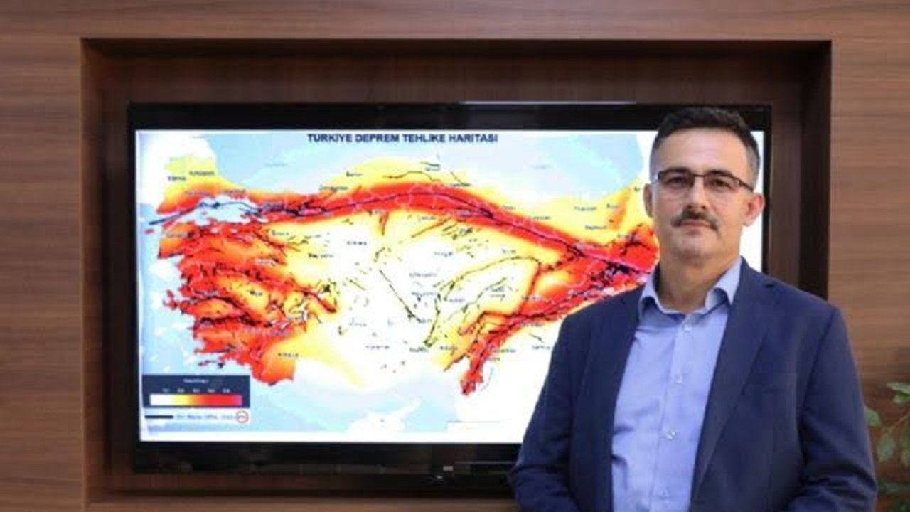 Sakarya'da Prof. Dr. Naci Çağlar: “Depremden sonra konuşamayabiliriz”