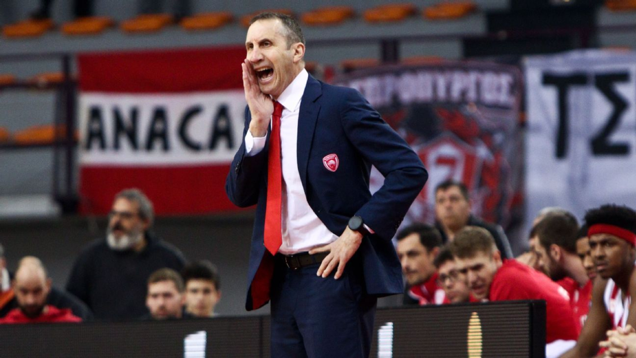 David Blatt, Olympiakos'tan ayrıldı!