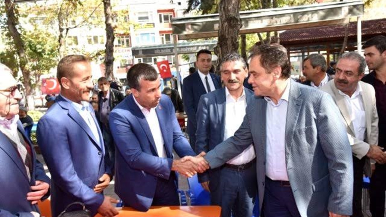 Bilecik'te Başkan Semih Şahin muhtarlarla buluştu