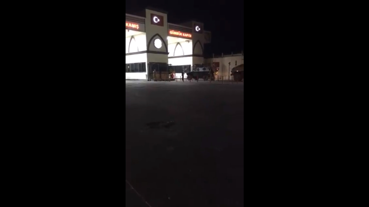 Türk askeri sınırı böyle geçti...