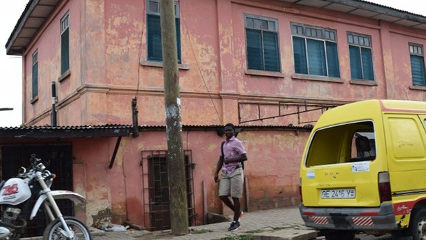 Gana'da sahte ABD elçiliği kuran Türkler, Afrikalıları 10 yıl dolandırdı!