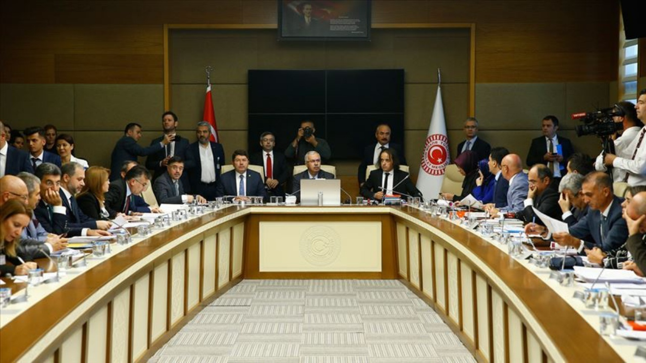 Yargı Reformu'nun ilk paketi komisyondan geçti!