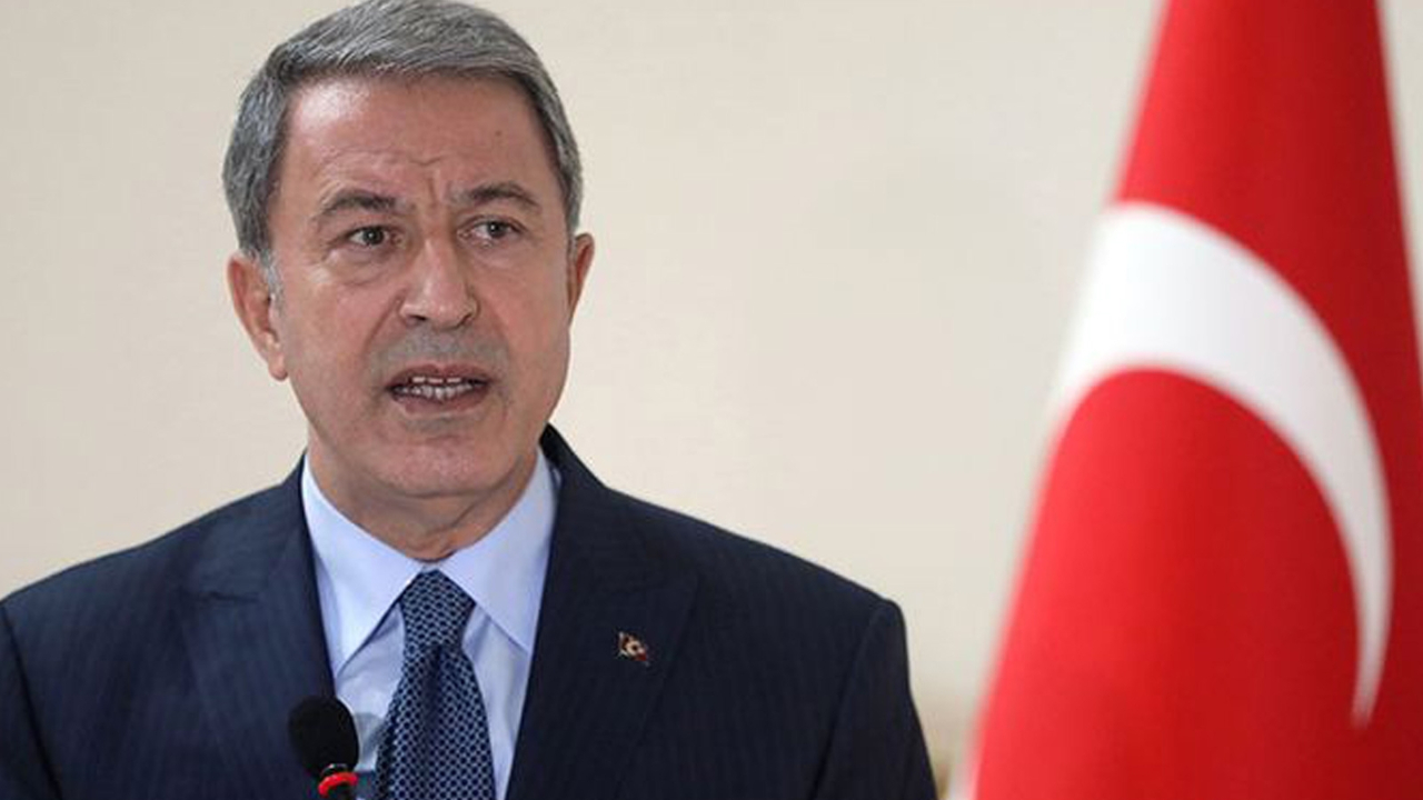 Bakan Akar'dan kritik görüşmeler!