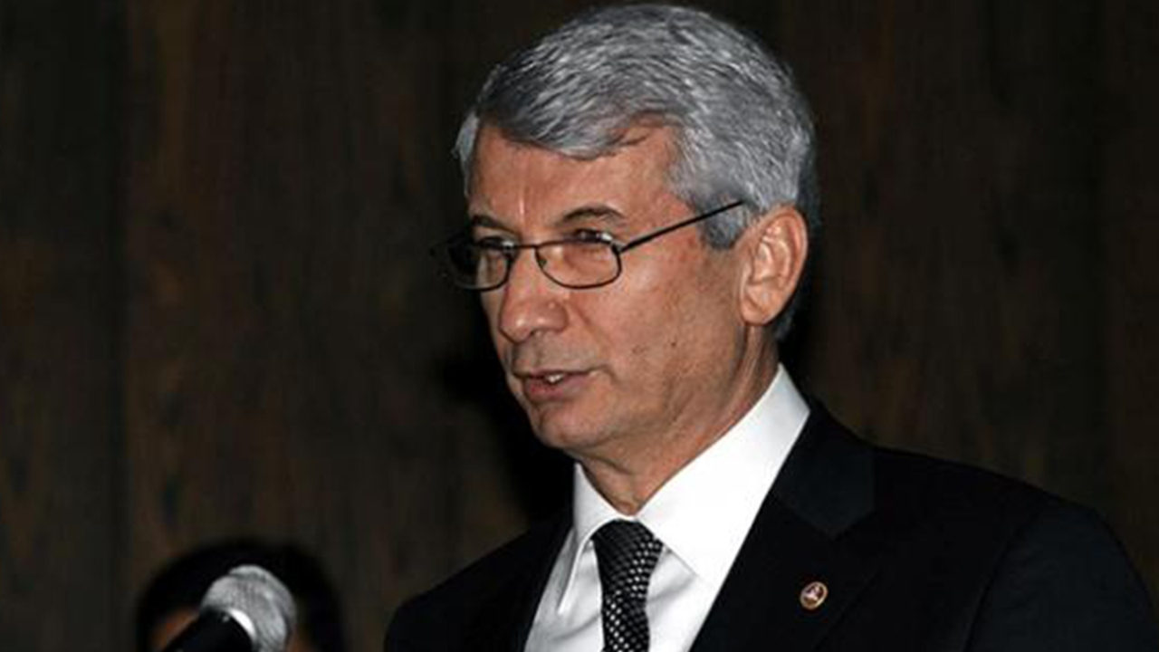 AYM Başkanvekilliğine Recep Kömürcü atandı...