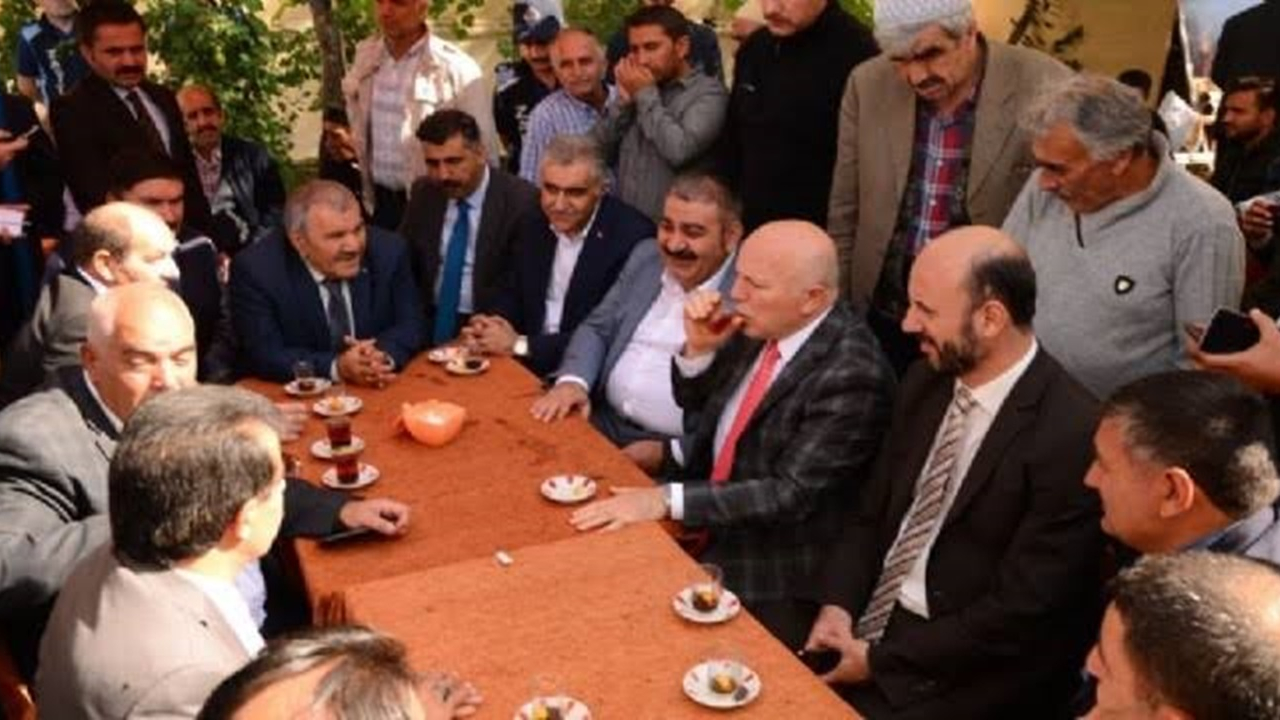 Erzurum'da Başkan Muhammet Sunar, esnafla bir araya geldi