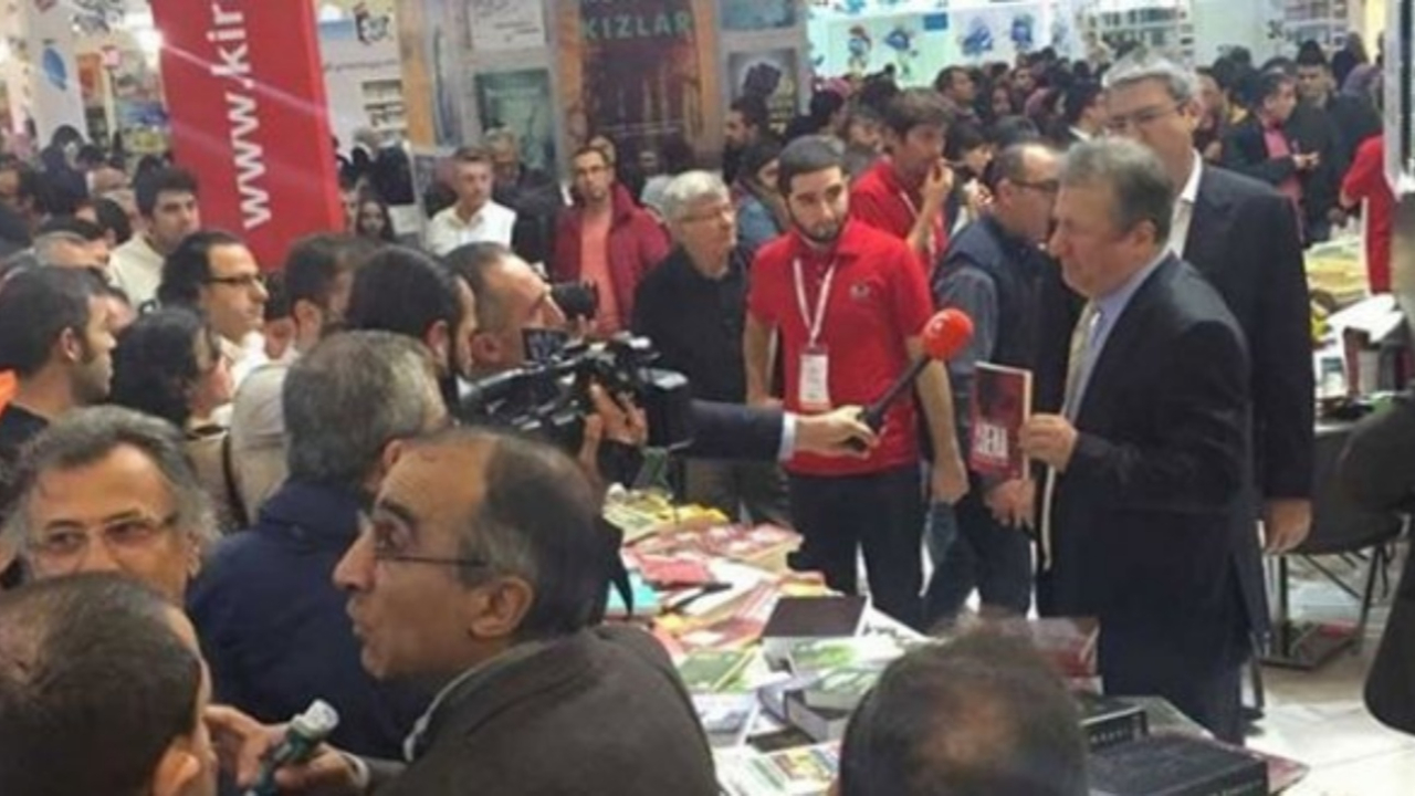 Sabahattin Önkibar'dan o paylaşıma tepki!