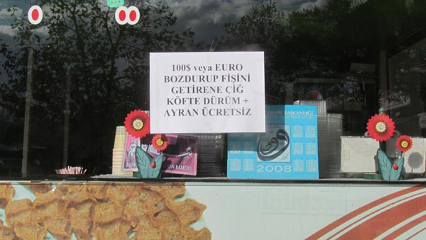 100 dolar bozdurup fişini getirene dürüm-ayran ücretsiz